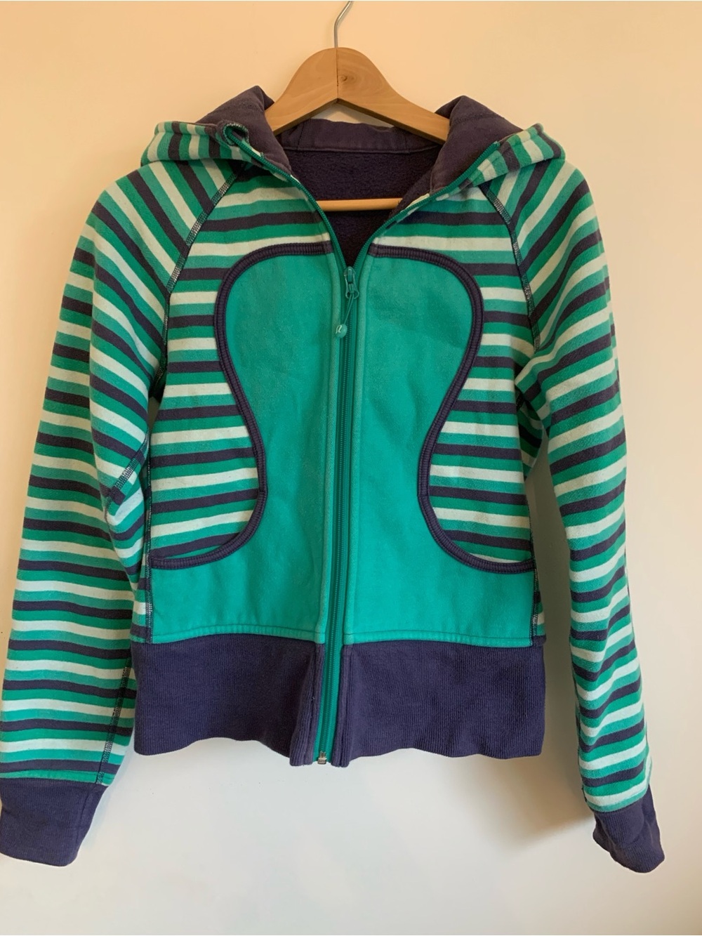 Lululemon scuba hoodie size 4-6